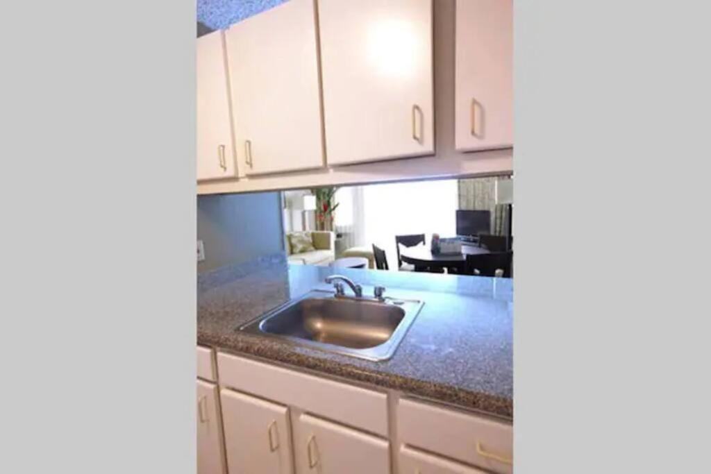 Lovely 1 Bedroom With Kitchen, Free Wifi & Parking Капаа Екстер'єр фото